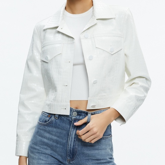 Alice + Olivia Jackets & Blazers - Alice + Olivia Chloe White Croc-Effect Faux Leather Crop Jacket Size XL NWT